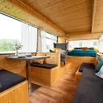 Autobuseek - Unique In Karosa 735 Luxury tent