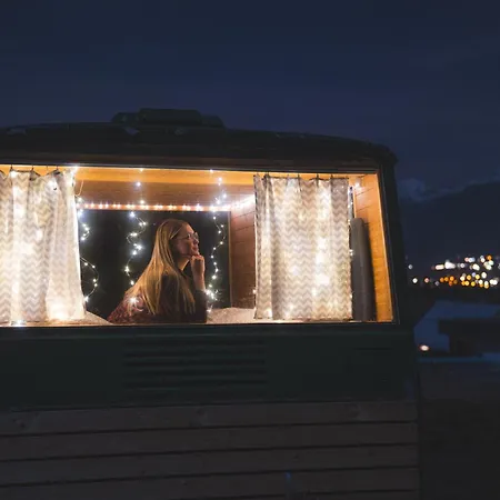 Autobuseek - Unique In Karosa 735 Luxury tent