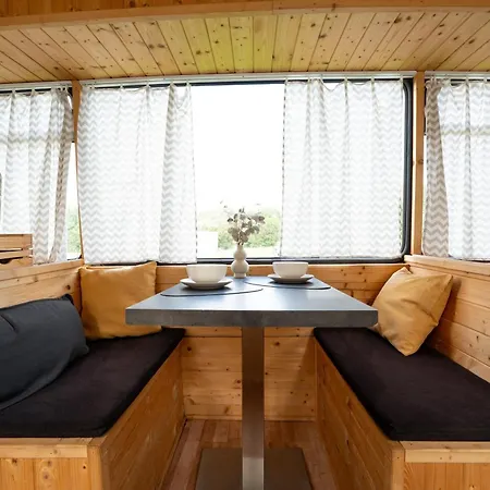 Autobuseek - Unique In Karosa 735 Luxury tent Liptovsky Mikulas