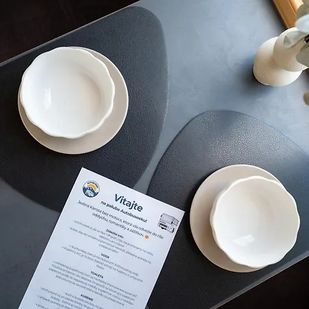 豪华帐篷 Autobuseek - Unique In Karosa 735 Liptovský Mikuláš