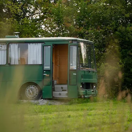 豪华帐篷 Autobuseek - Unique In Karosa 735 Liptovský Mikuláš