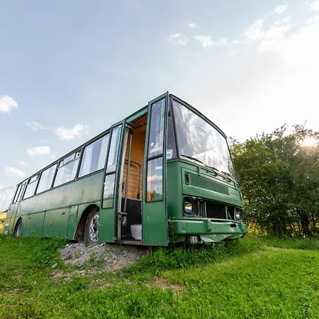 豪华帐篷 Autobuseek - Unique In Karosa 735 *