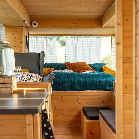 Autobuseek - Unique In Karosa 735 Luxury tent Liptovsky Mikulas